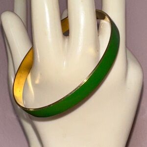 Vintage 60s/70s Kelly Green Enamel Painted & Gold Tone Bangle Bracelet